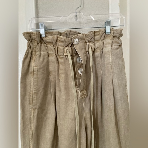 free people  margate pleated paperbag trouser in  swirl, size PS - Picture 5 of 10